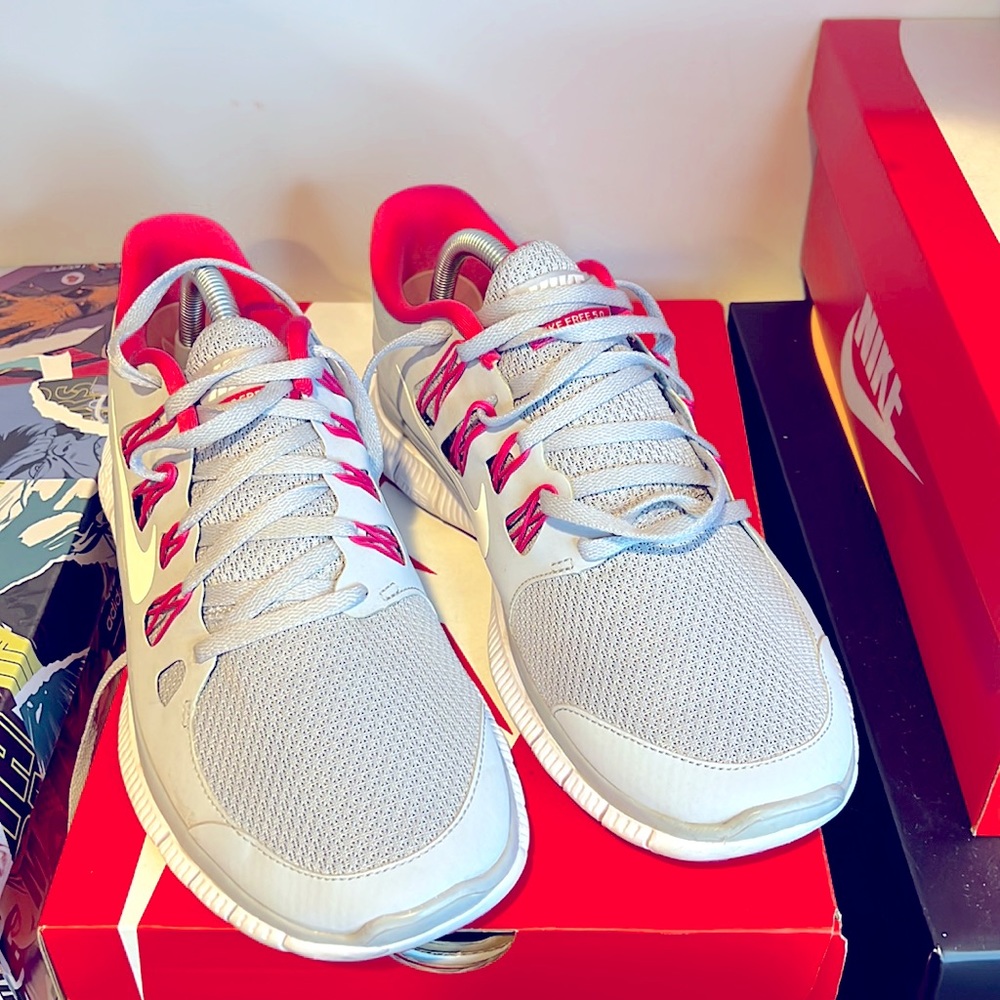🔥Nike free running 5.0+🔥